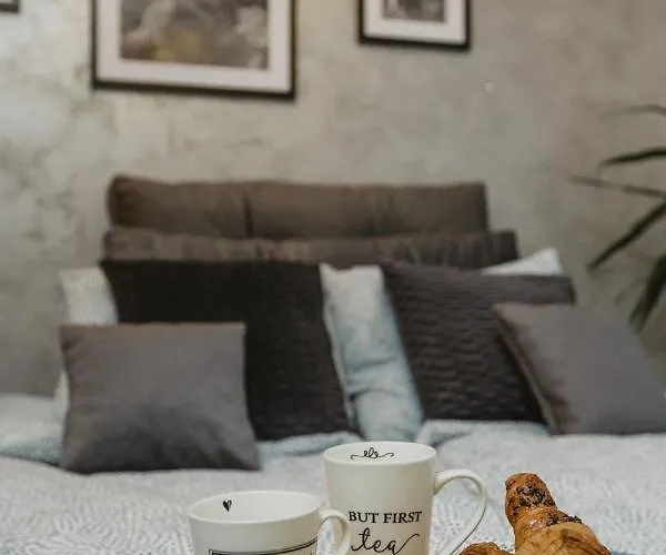 Apartament Foxtrot, F210