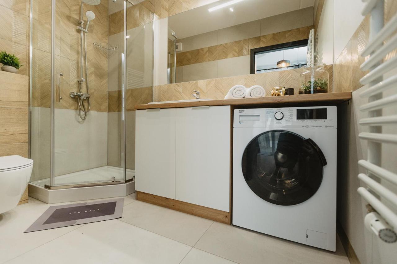 Apartament Foxtrot, F210