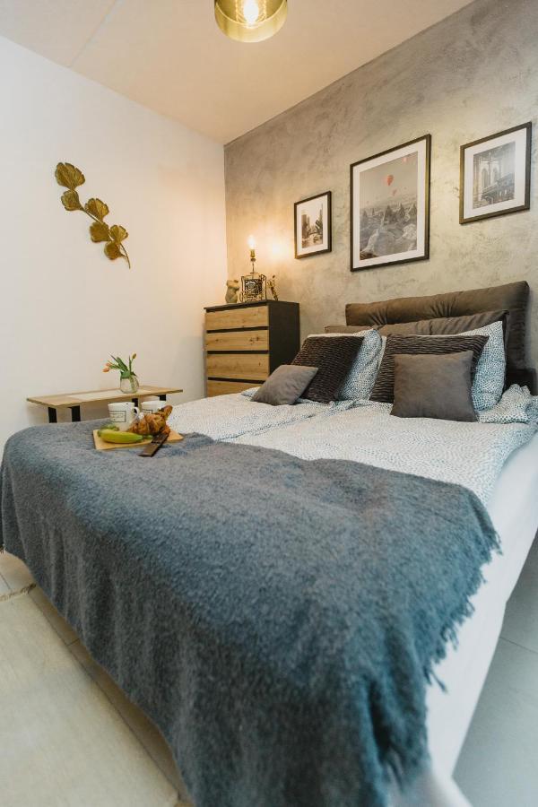 Apartament Foxtrot, F210 *