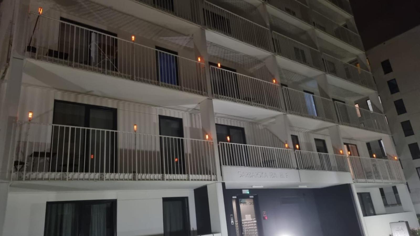 Foxtrot, F210 Apartment